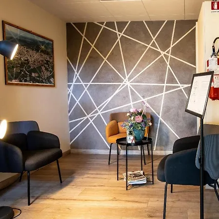 Hotel La Tavola Rotonda *