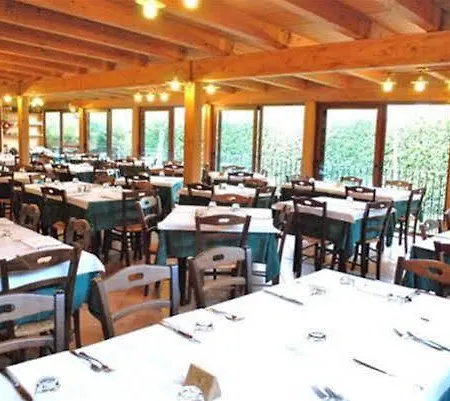 Hotel La Tavola Rotonda *