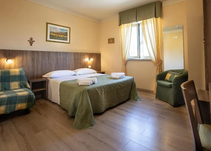Hotel La Tavola Rotonda *