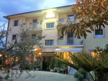 Hotel La Tavola Rotonda